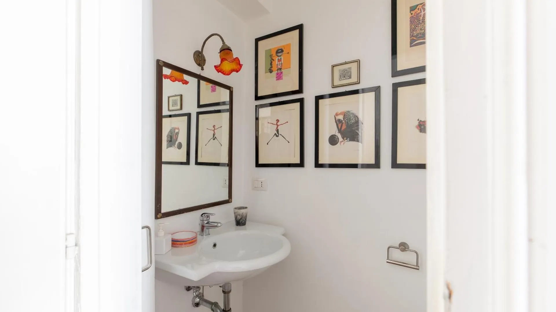 Iflat Trastevere Bright And Comfy 2 Bedroom Apt Rome Apartment