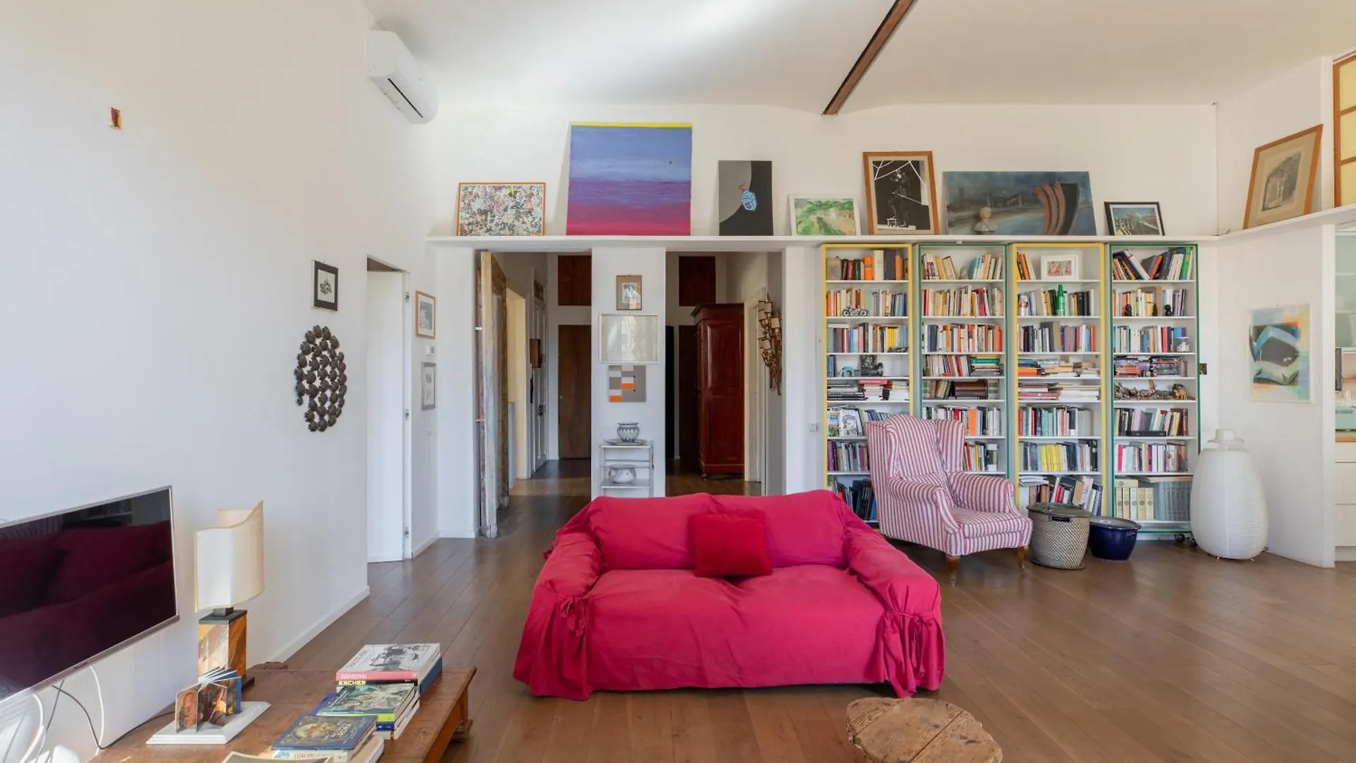 Iflat Trastevere Bright And Comfy 2 Bedroom Apt Rome Italy