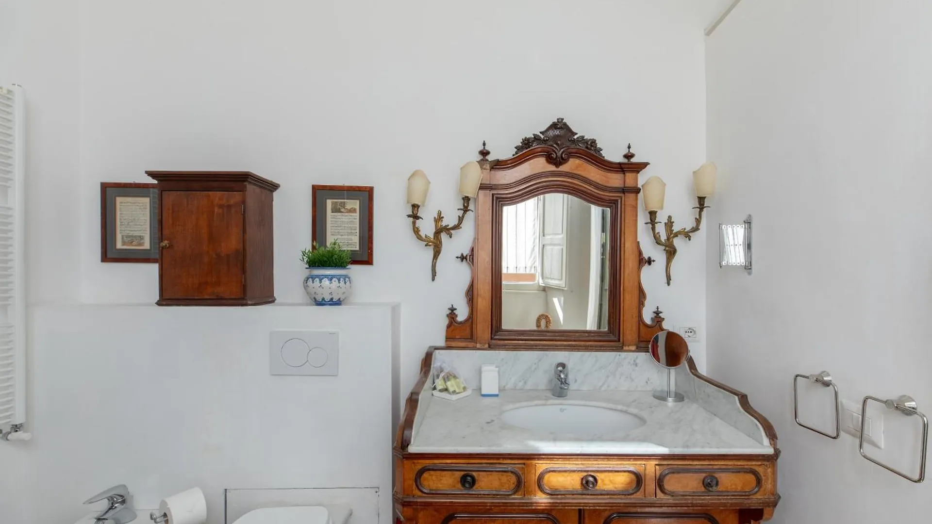Iflat Trastevere Bright And Comfy 2 Bedroom Apt Rome Apartment