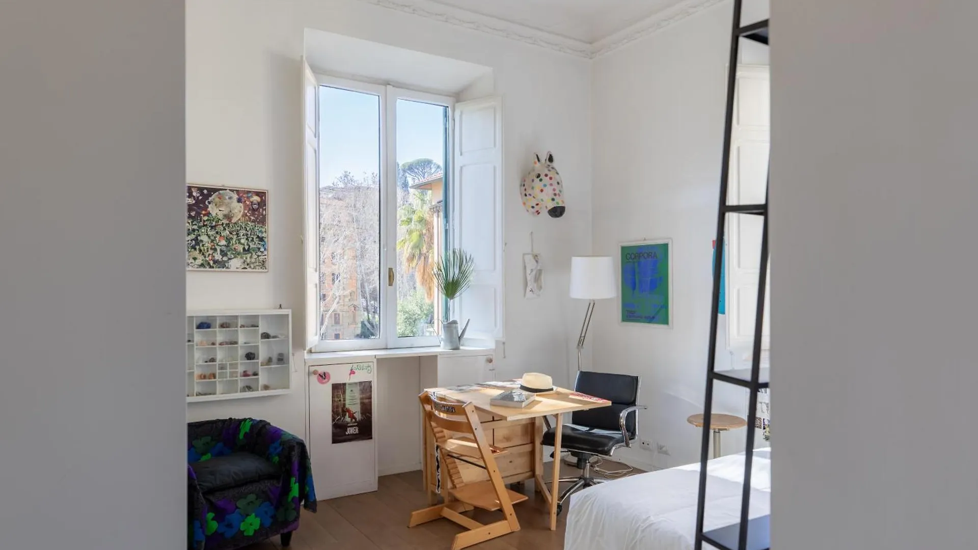 Apartment Iflat Trastevere Bright And Comfy 2 Bedroom Apt Rome