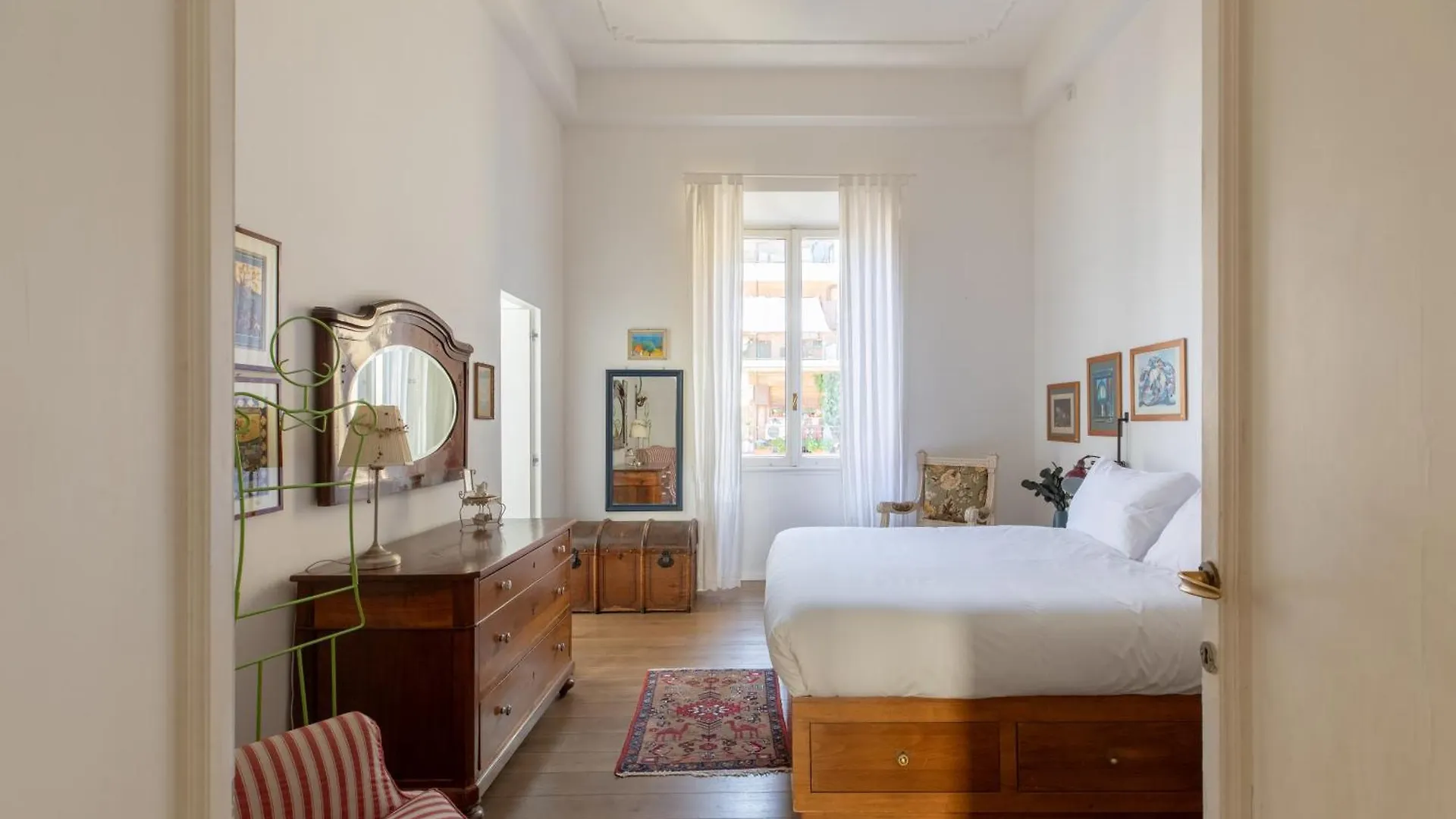 Apartment Iflat Trastevere Bright And Comfy 2 Bedroom Apt Rome