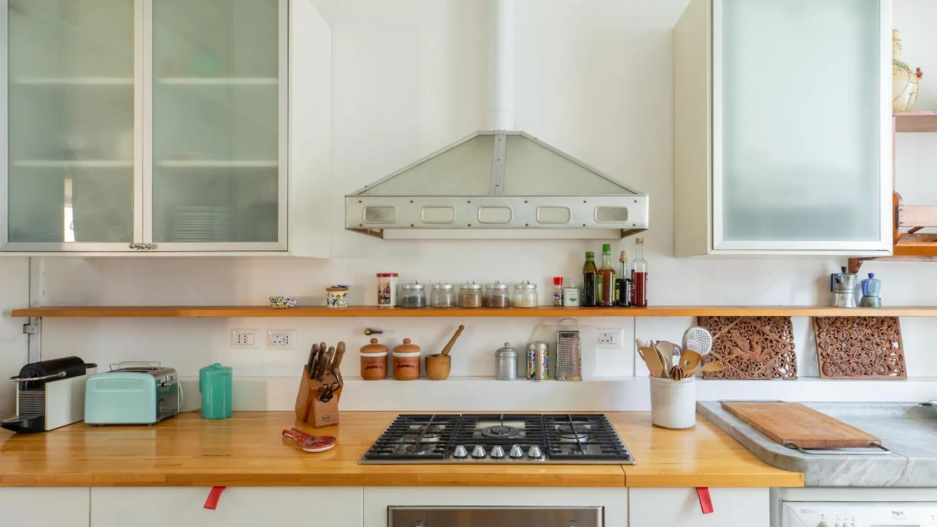 Iflat Trastevere Bright And Comfy 2 Bedroom Apt Rome Apartment